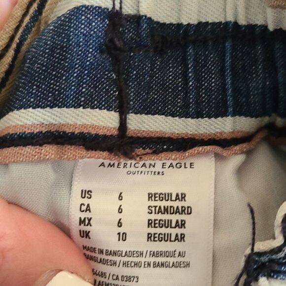 American eagle womens blue, pink, tan and white stripped cropped‎  pants - Picture 5 of 7